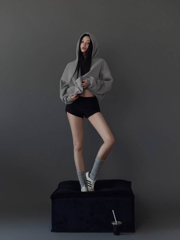 Grijze sfeer Portretthema Foto - Ethnic Fashion Studio recensie en prijs